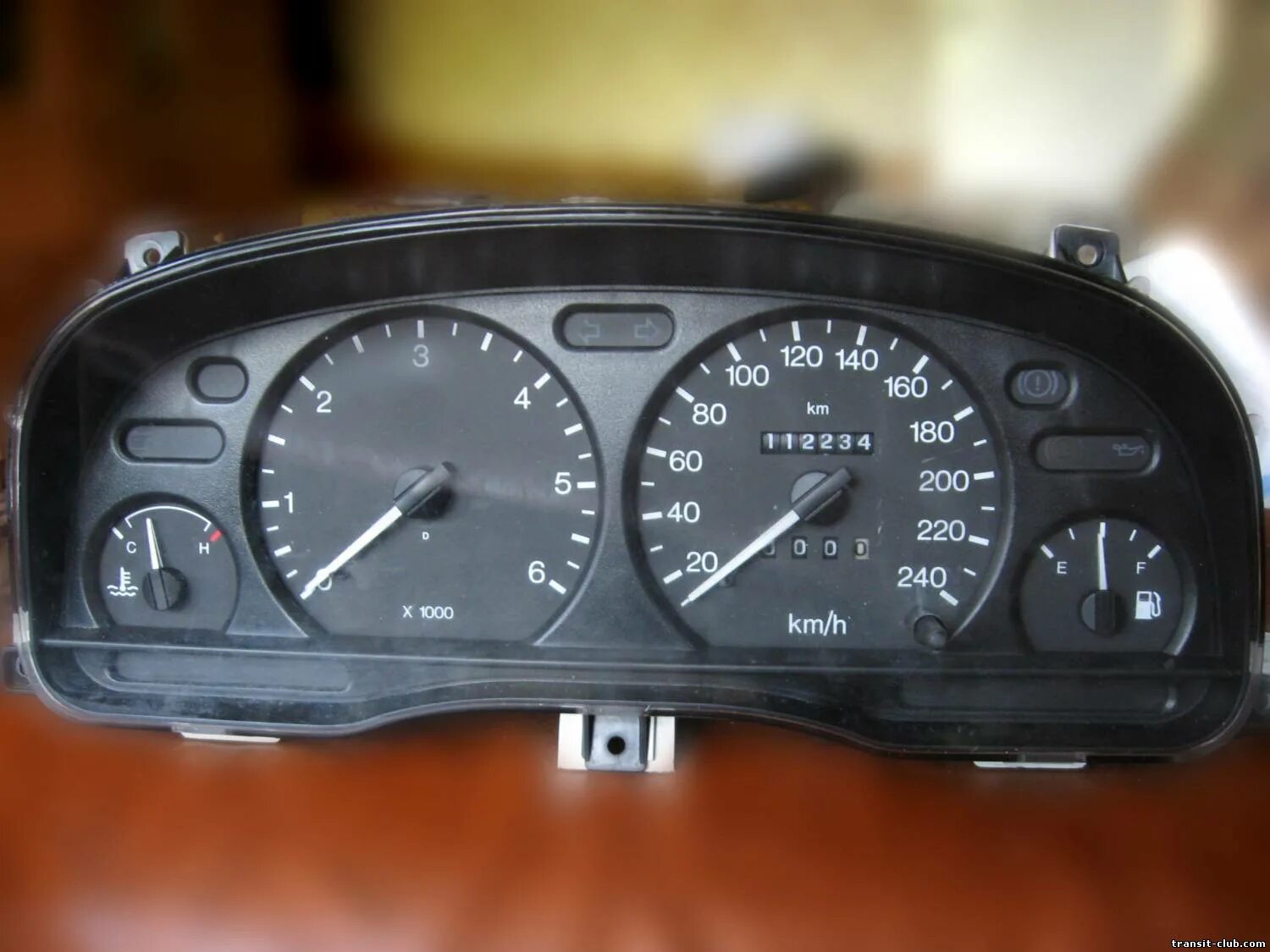 Тахометр форд транзит. Ford transit 1990 приборная панель. Тахометр форд транзит. Ford transit 1999 приборная. Тахометр форд транзит.