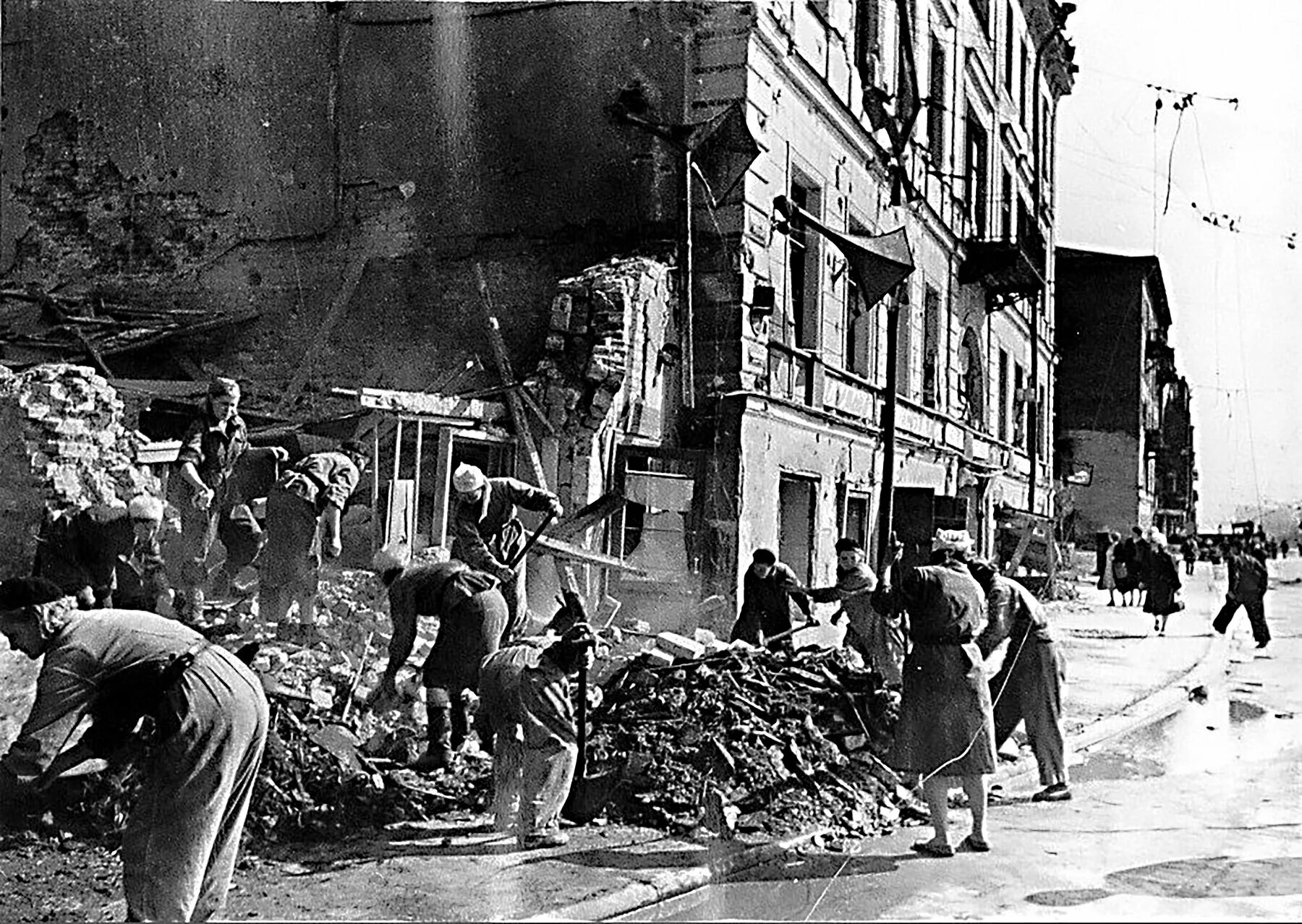 Блокада 1945. Ленинград город блокада. Блокадный Ленинград фотохроника.