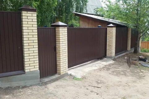 Кирпичные откатные ворота