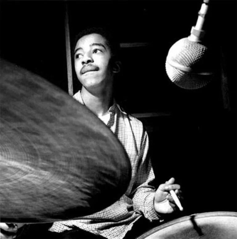 Tony williams. Тони уильямс (барабанщик). уильямс, тони (певец). tony williams lifetime. энтони уильямс фото.