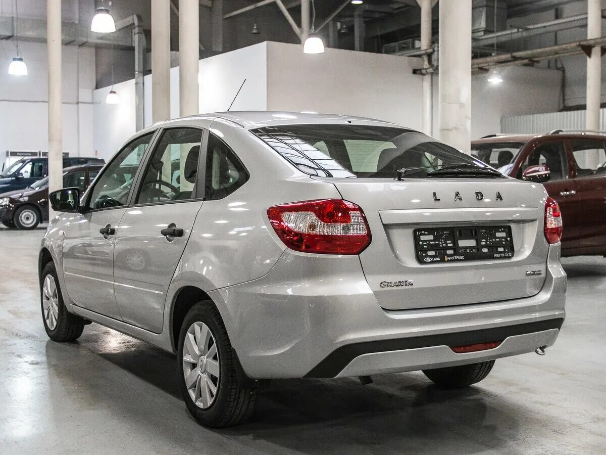 лада гранта фл. 2 рестайлинг гранты. лада веста кросс sw 2020. ваз 2190 гранта. лада гранта fl седан белая.