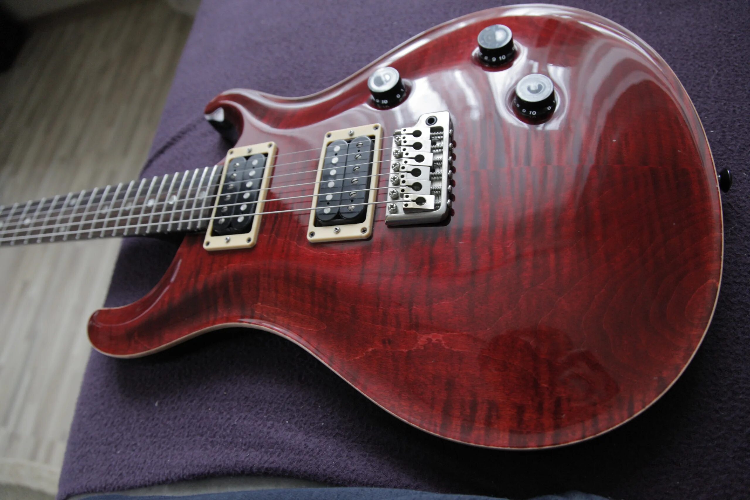 Prs 24 гриф. адидас стан смич красные. ред смит. Red smith country boy's dream. Adidas stan smith red heart.