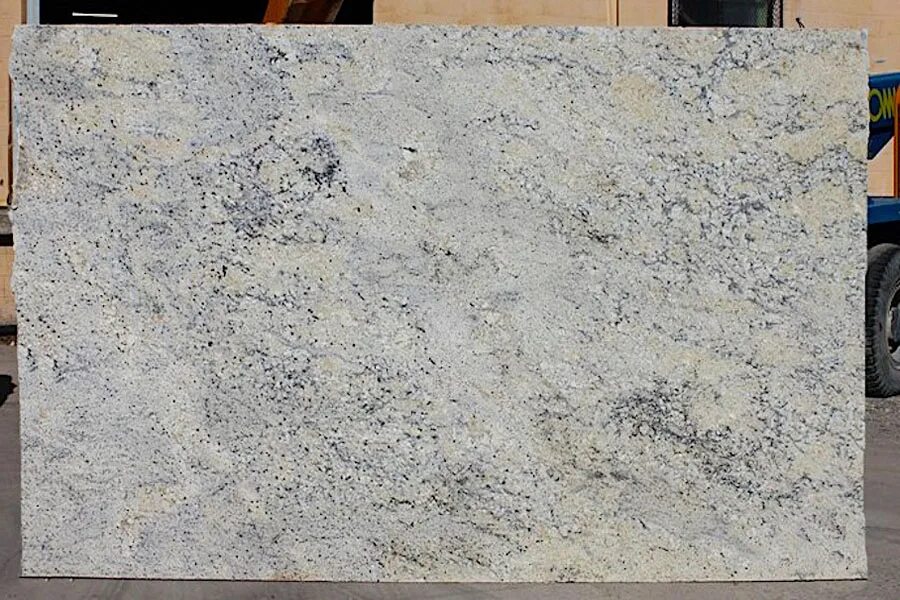 Bianco. Bianco romano гранит. слэбы бьянко романо. гранит amber romano. гранит bianco montorfano.