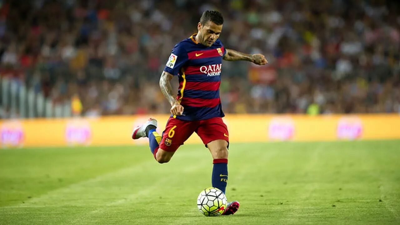 Дани Алвес 2015. Dani Alves Barca. Dani Alves Barca Yellow. Dani Alves 2015 LALIGA Registration picture. Дани алвес жив