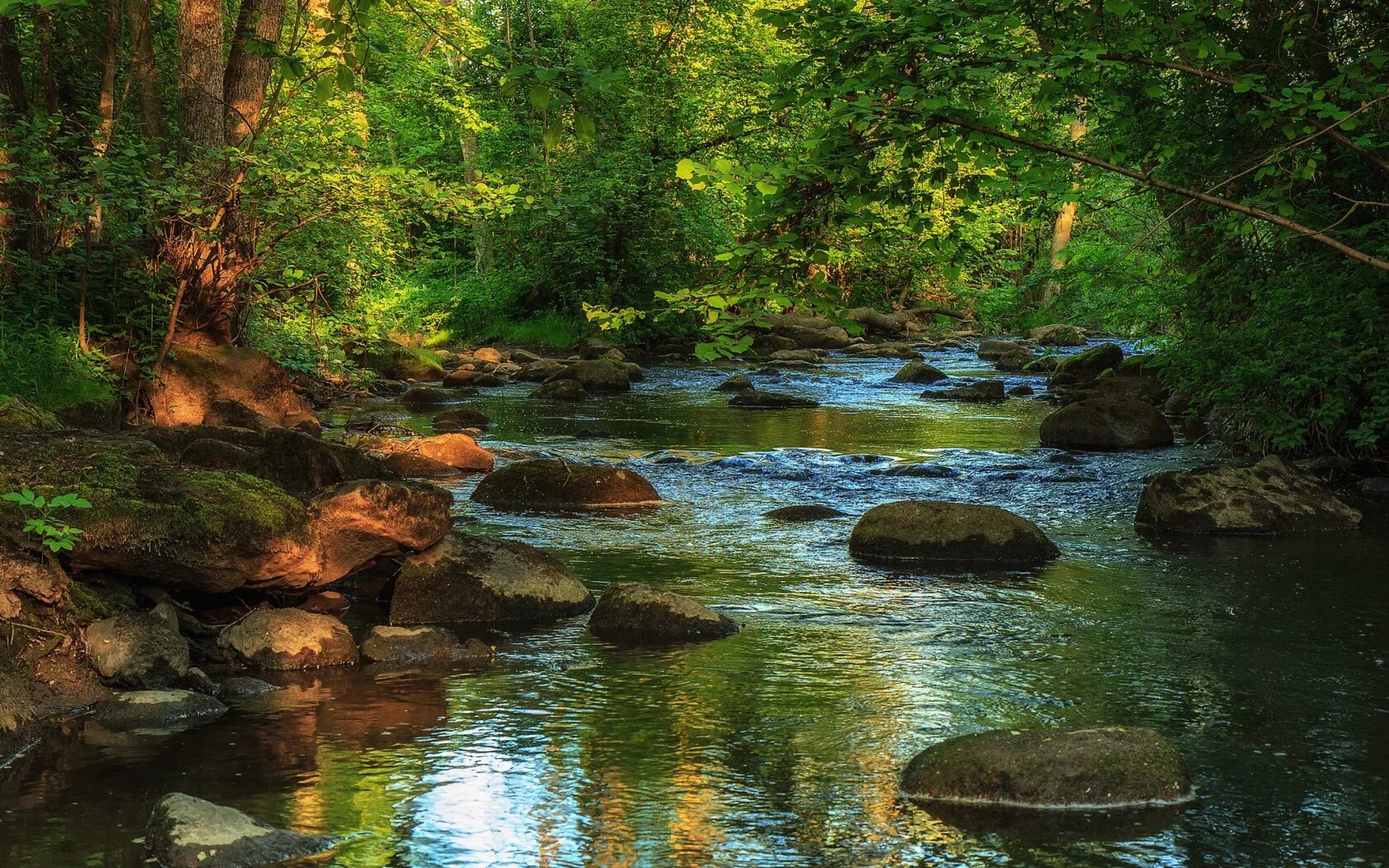 Flowing lakes. Тироль австрия горы. Тирольские альпы. Сочи река белый ручей. Эльба германия.