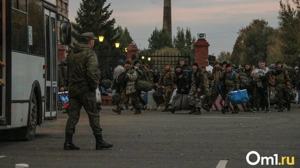 Мобилизованному грозит. Военная мобилизация. Мобилизованные в Луганске. Мобилизация в Омске. Мобилизация фото.