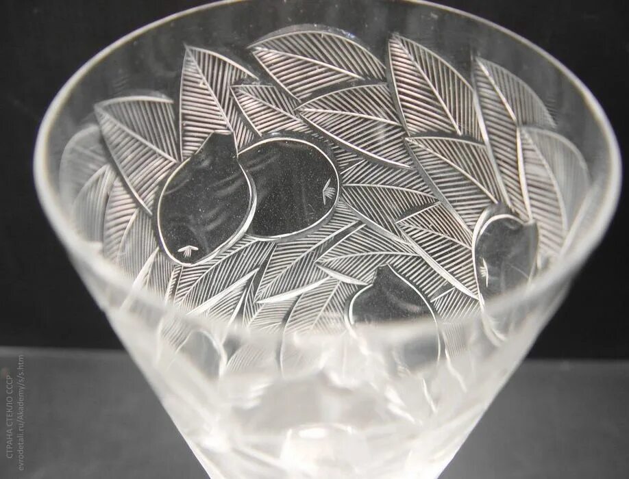 Ваза лзхс хрусталь. Хрусталь лзхс. Стаканы лзхс хрустальные. Хрусталь лзхс. Селедочница хрусталь лзхс.