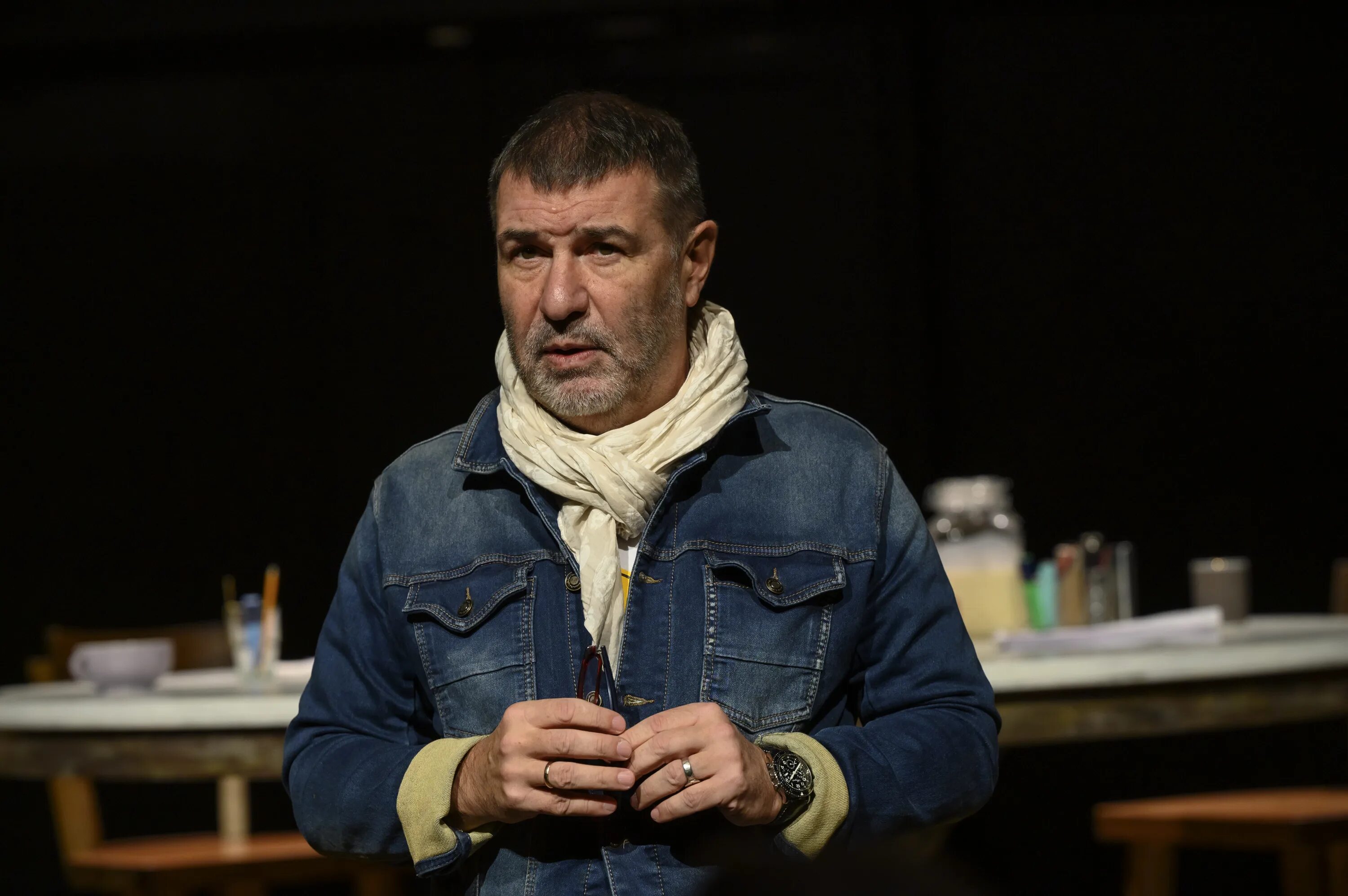 Евгений гришковец уфа. Евгений гришкэ. Гришковец дети. Евгений гришковец 2021. Евгений валерьевич гришковец.