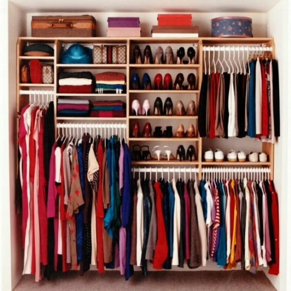 Lacey's wardrobe art. Гардероб мультяшный. Шкаф для платьев для девочки. Laceys dress up wardrobe. Old wardrobe.