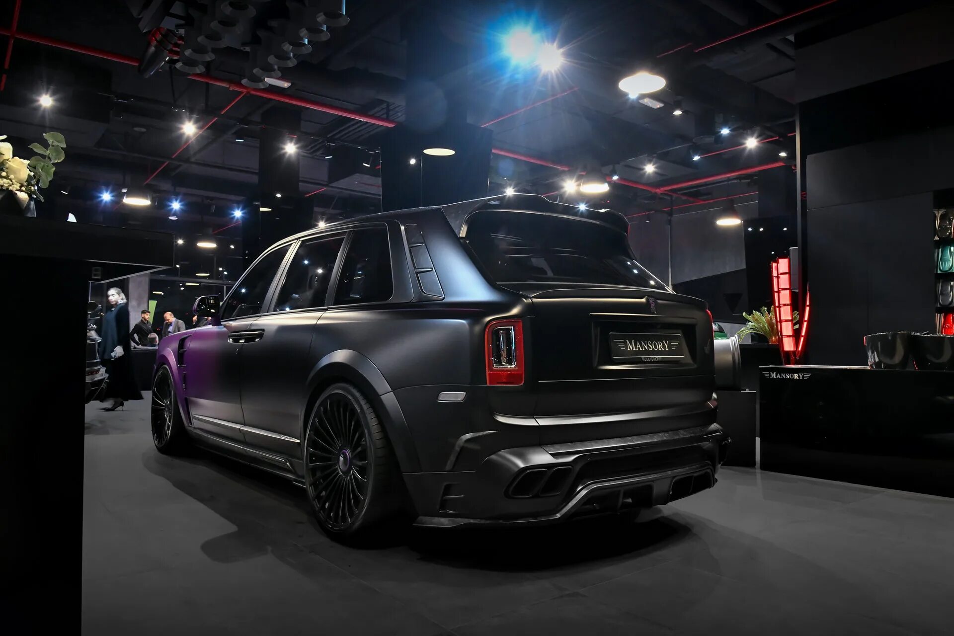 Rolls royce cullinan тамаев. Урус мансори. роллс ройс куллинан мансори 2025. urus mansory. mansory rolls royce cullinan special edition.