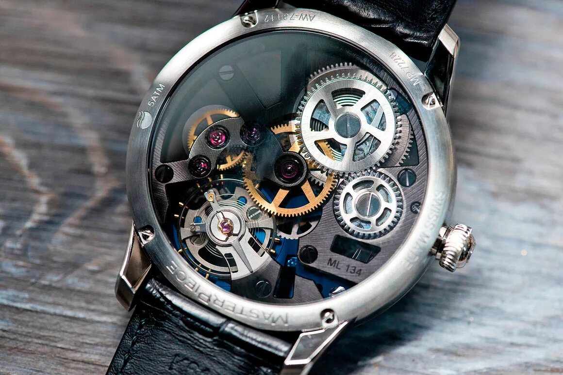 Часы виден механизм. Часы Морис Лакруа скелетон. Часы Swiss Skeleton.