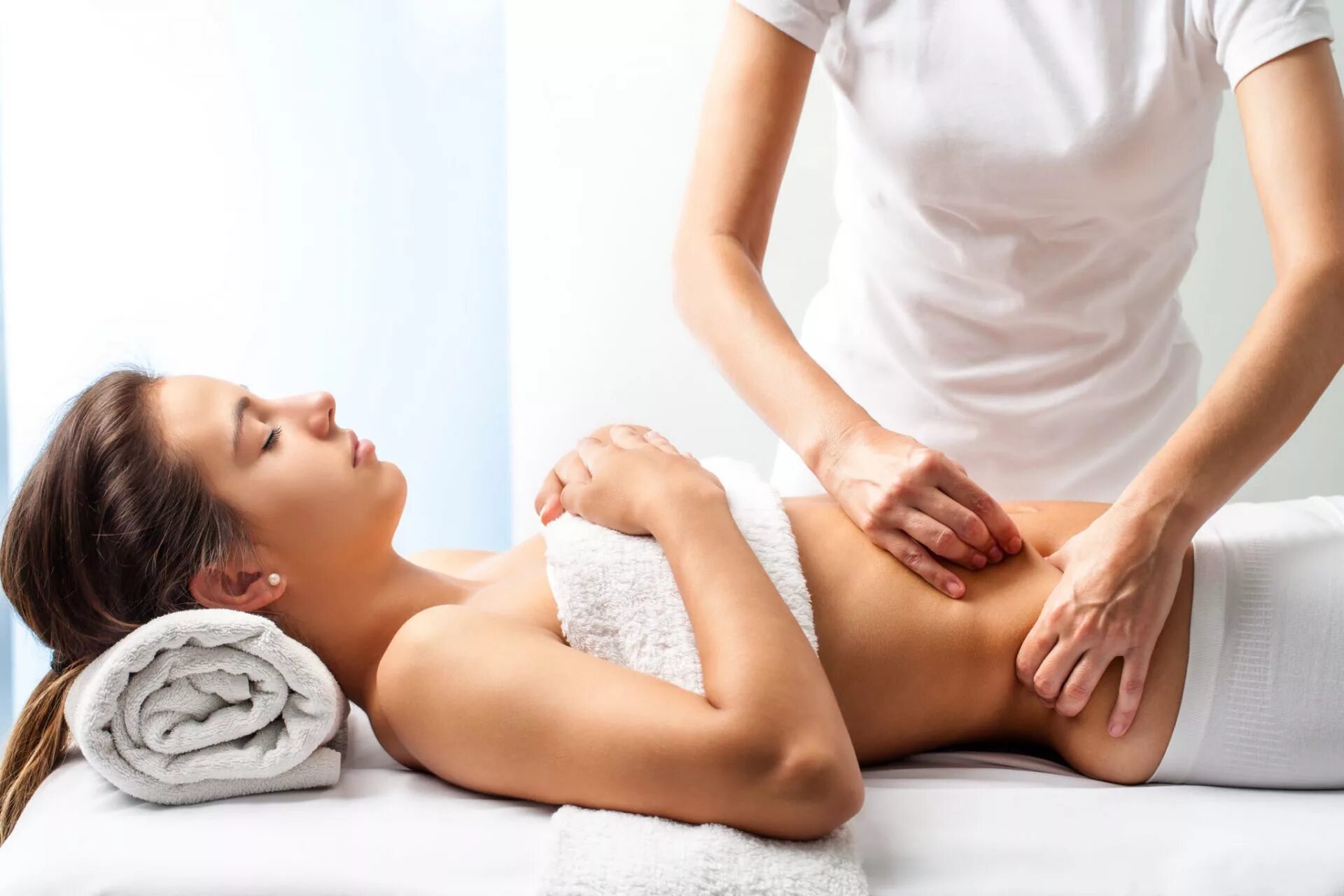 Www massaging com. Моделирующий массаж. Лимфодренажный массаж тела. Массаж живота. Ручной массаж.