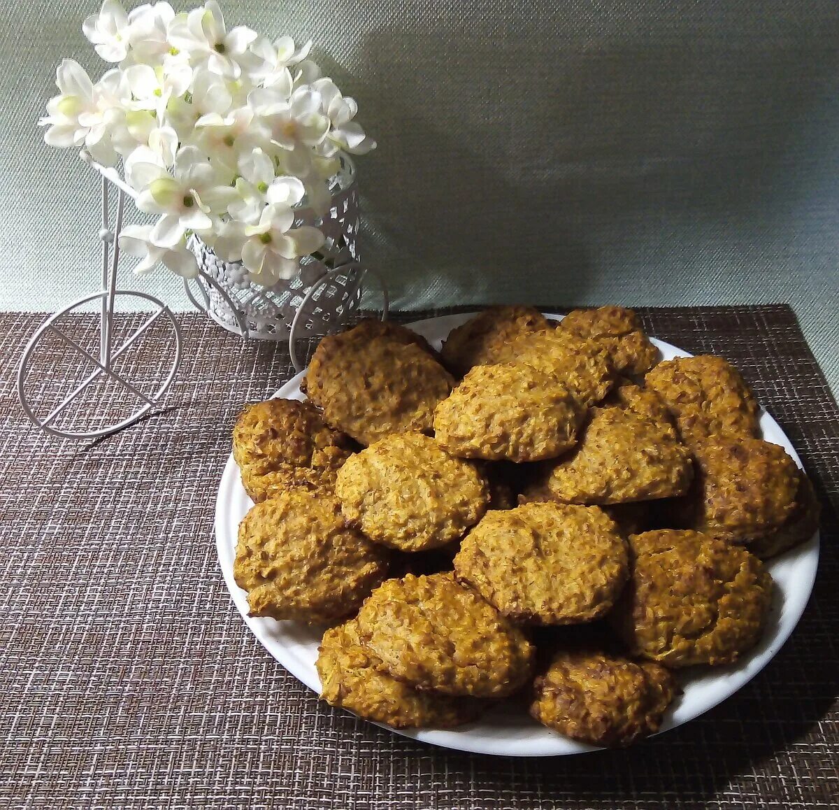 овсяное печенье без сахара и муки. овсяное печенье без сахара. печенье без сахара. овсяное печенье без муки и сахара. кунжутное печенье без муки и сахара.