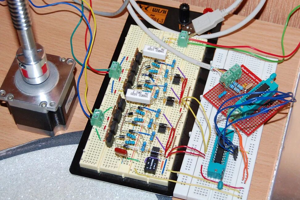 Почему шд. Генератор импульсов шим osc v1. Ротор шагового двигателя. Гибридный шаговый двигатель (28pa/28byg). Столкновение бравл старс gif.