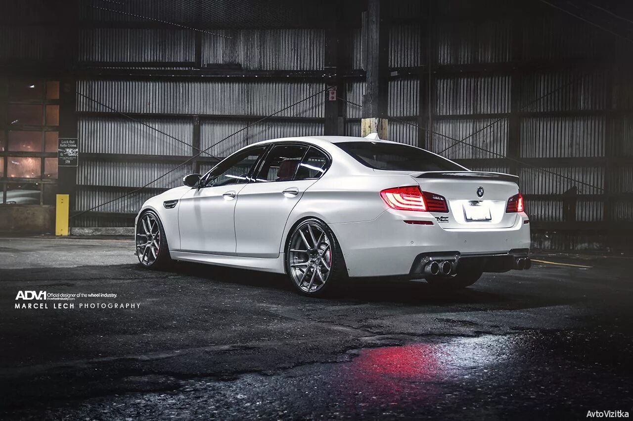 M5i5r xgzafemo5vfjwlyw. BMW m5 f10. BMW m5 f10 adv1. BMW m5 f10 White. Мерседес м5 ф10.