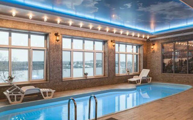 Чибис плес. Плесский банный. Плёсский банный дом город плес. Плес банный комплекс. Плёсский банный дом город плес.