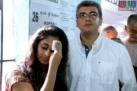 Election 2014: Ajith & Shalini Photos.