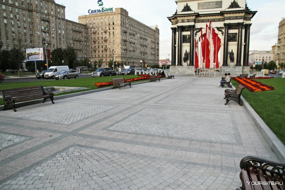 Открытие кутузовский проспект. Кутузовский проспект площадь победы. кутузовский проспект поклонная гора. триумфальная арка дорогомилово. кутузовский проспект поклонная площадь.