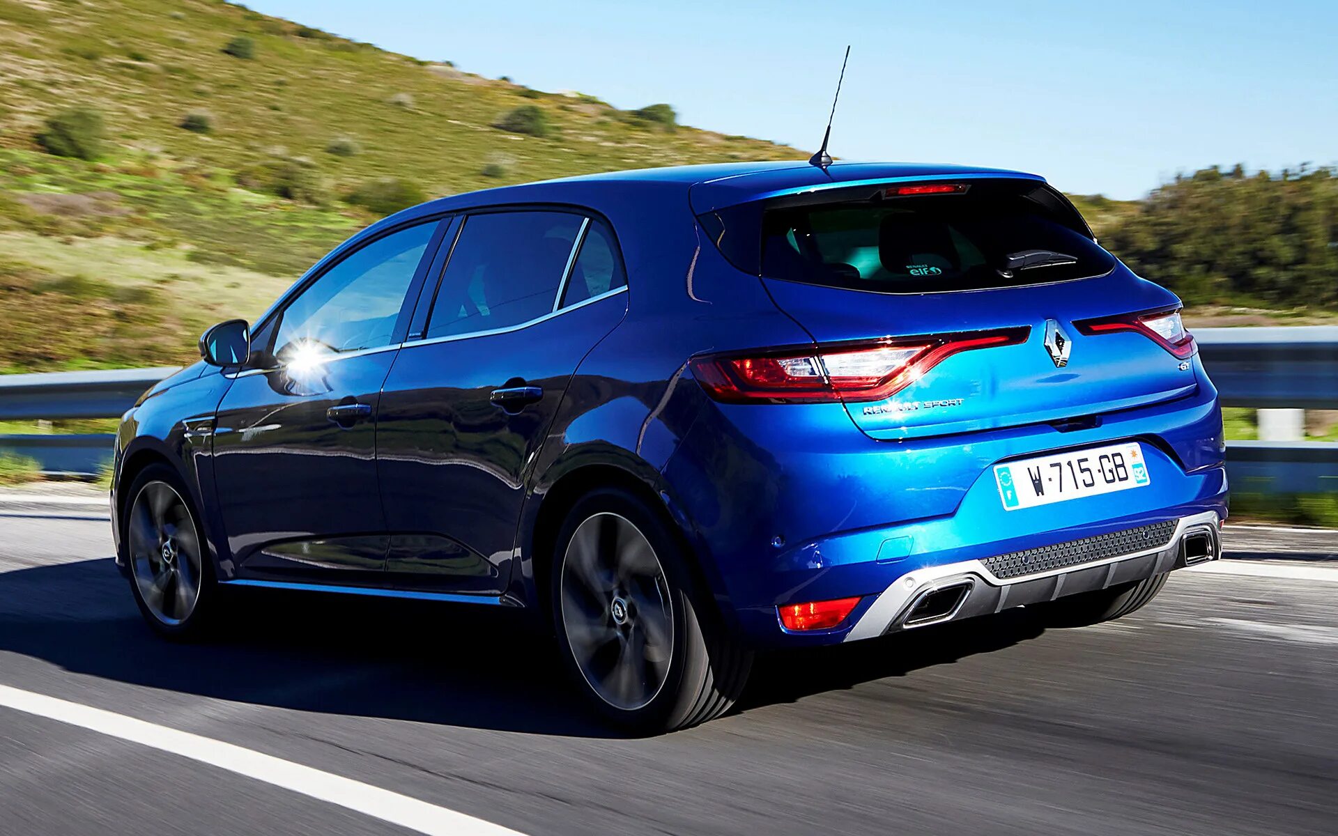 Двигатель меган 4. Renault megane 2015. рено меган 2016 года. renault megane gt. renault megane 2015 универсал.