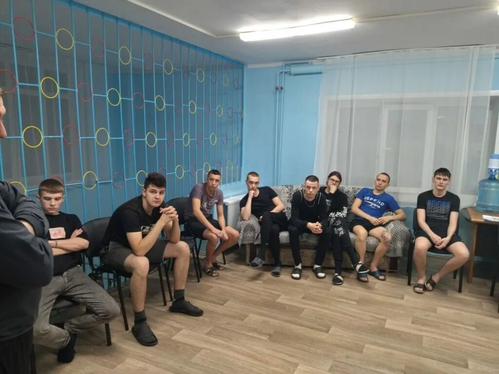 6 20 утра. УМЦ Авангард Мирный. Город Мирный Авангард. Авангард Мирный Архангельской области лагерь. Авангард Мирный изображение.