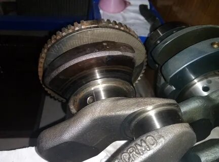 Коленвал s s