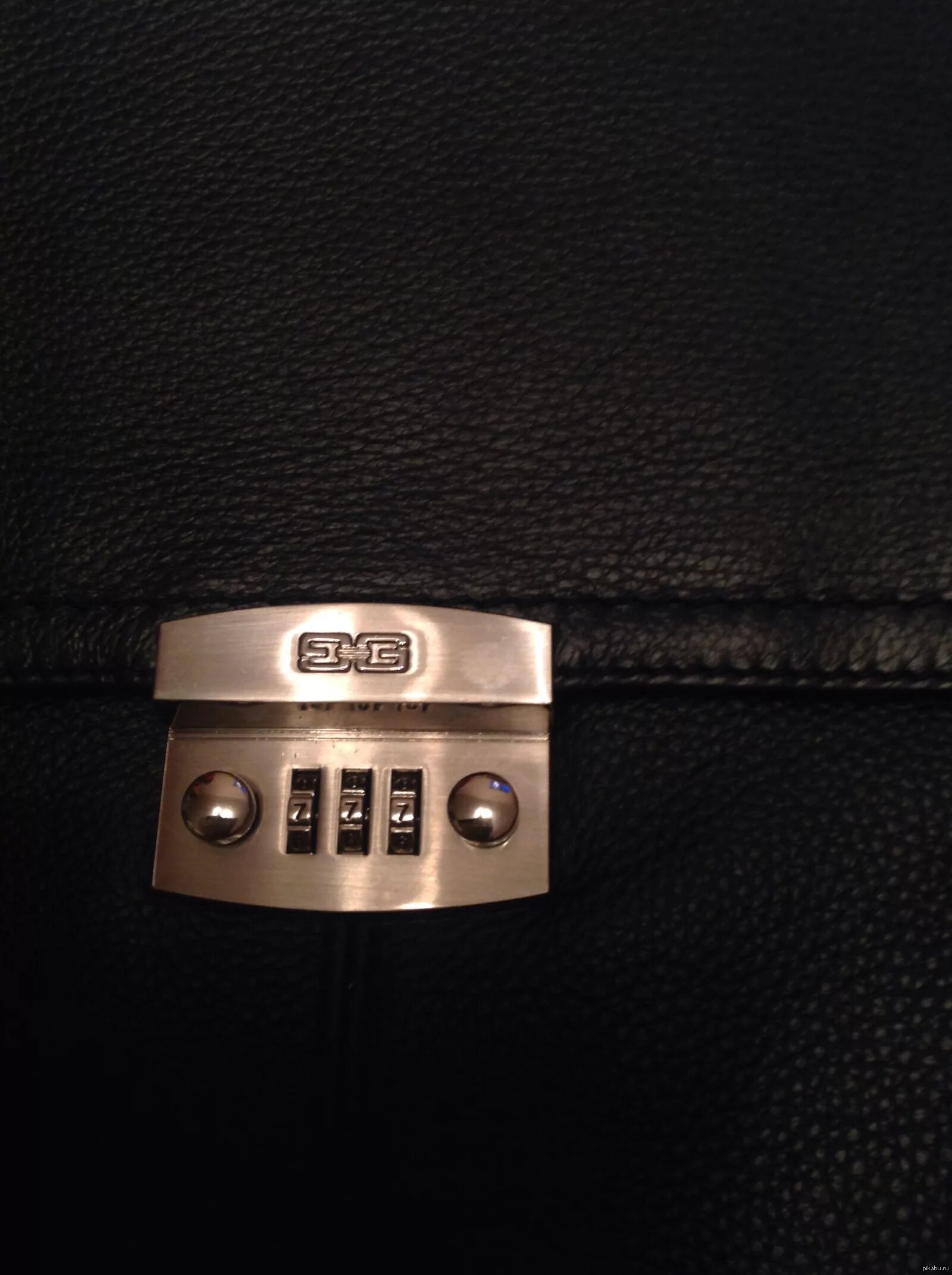 Код портфеля. Код портфеля. Папка портфель а3 для художников. Портфель деловой гост. Портфель alliance 2-093 чёрный.