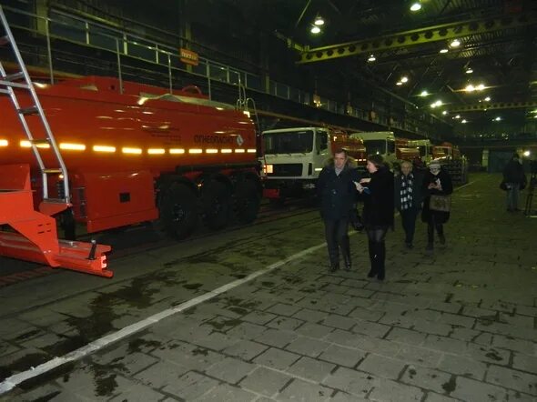 Грабовский автомобильный завод. Грабовский граз. Полуприцеп граз. Полуприцеп граз. Граз грабово.
