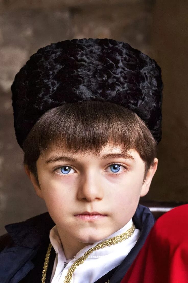 Азербайджан мальчик. Азербайджанцы мальчики. Чистокровный азербайджанец. Дети азербайджанца.