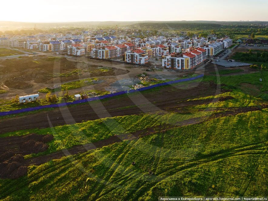 Мкр донской донецк. Мкр широкий. Микрорайон широкий донецк. Микрорайон мичуринский екатеринбург. Мкр широкий донецк.