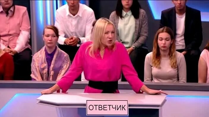 Тест на отцовство телеканал. Тест на отцовство шоу на домашнем. Канал домашний тест на отцовство судья. Судья из передачи тест на отцовство. Пустой зал суда из передачи тест на отцовство.