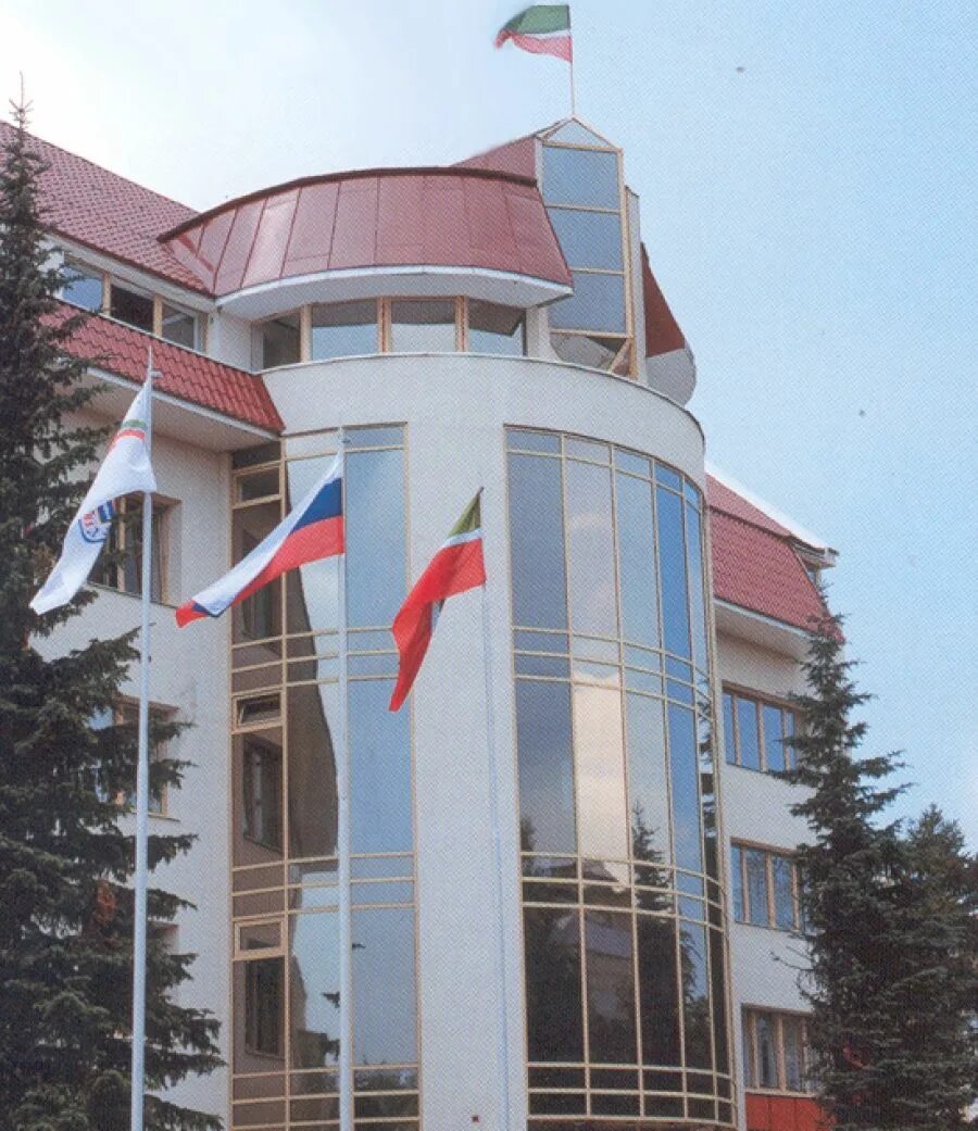 Исполнительный комитет г. Бугульма исполком руководитель. Гершиков администрация г бугульмы. Верховная судья рамиль. Светомузыкальный фонтан ижевск.