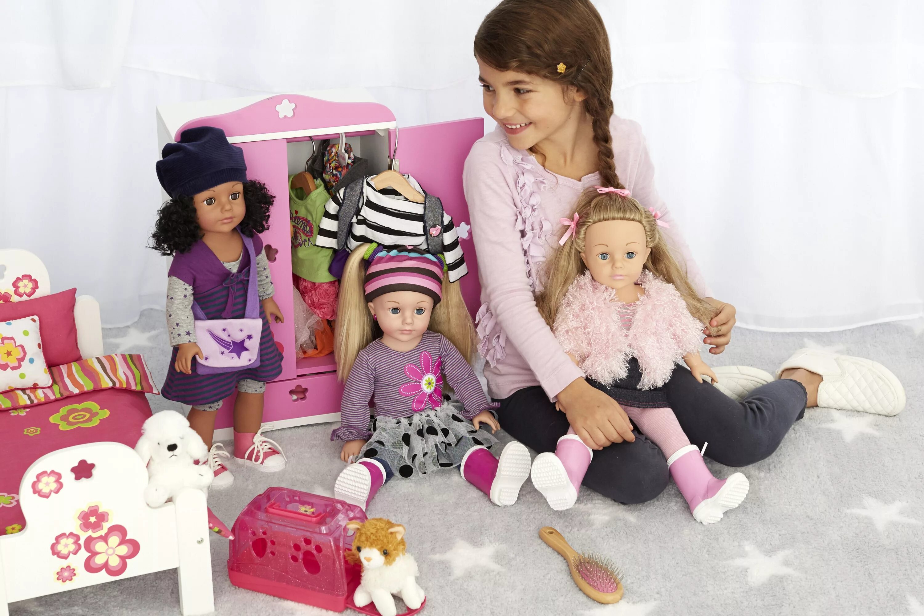 Игрушки для девочек 5 лет куклы. Дети играющие с куклами. Кукла good girl. Кукла детская для взрослых.