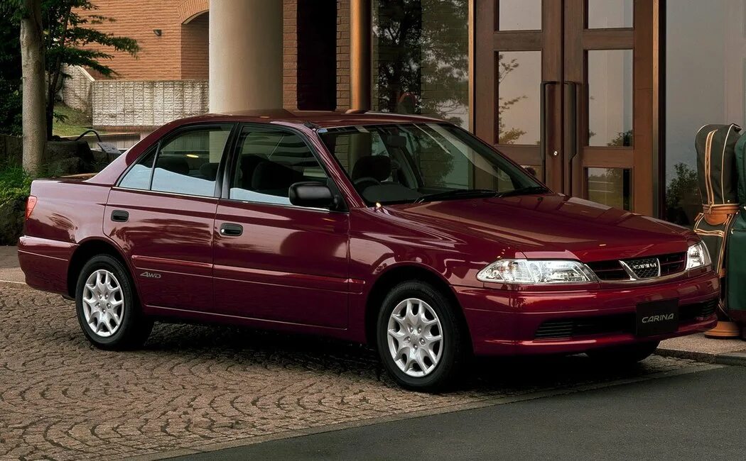 Toyota (Тойота) Carina E (T190): фото автомобиля