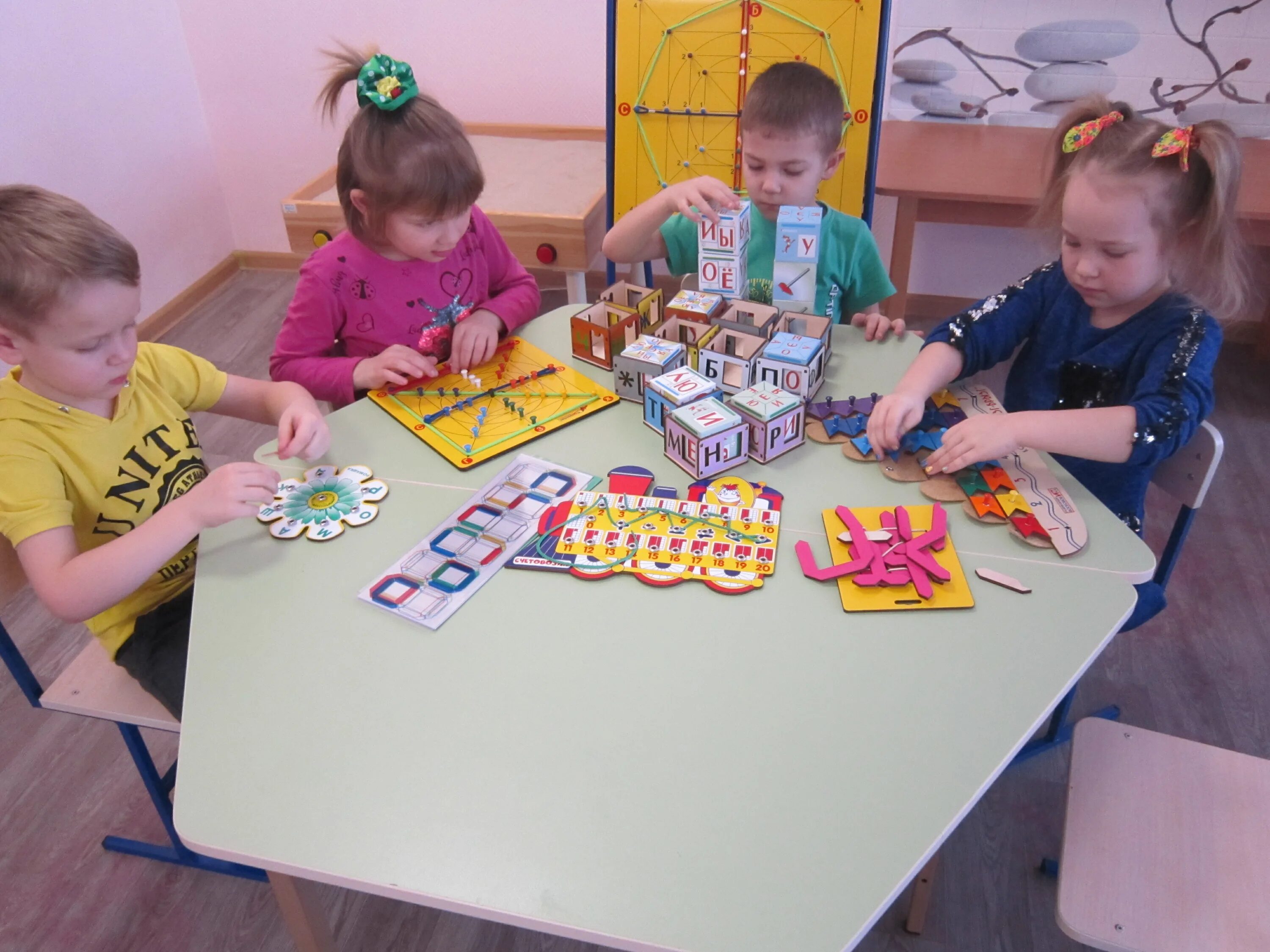 технология сказочные лабиринты игры в в воскобовича. сказочные лабиринты игры. развивающую технологию сказочные лабиринты игры предложил. сказочные лабиринты воскобовича. развивающую технологию сказочные лабиринты игры предложил.