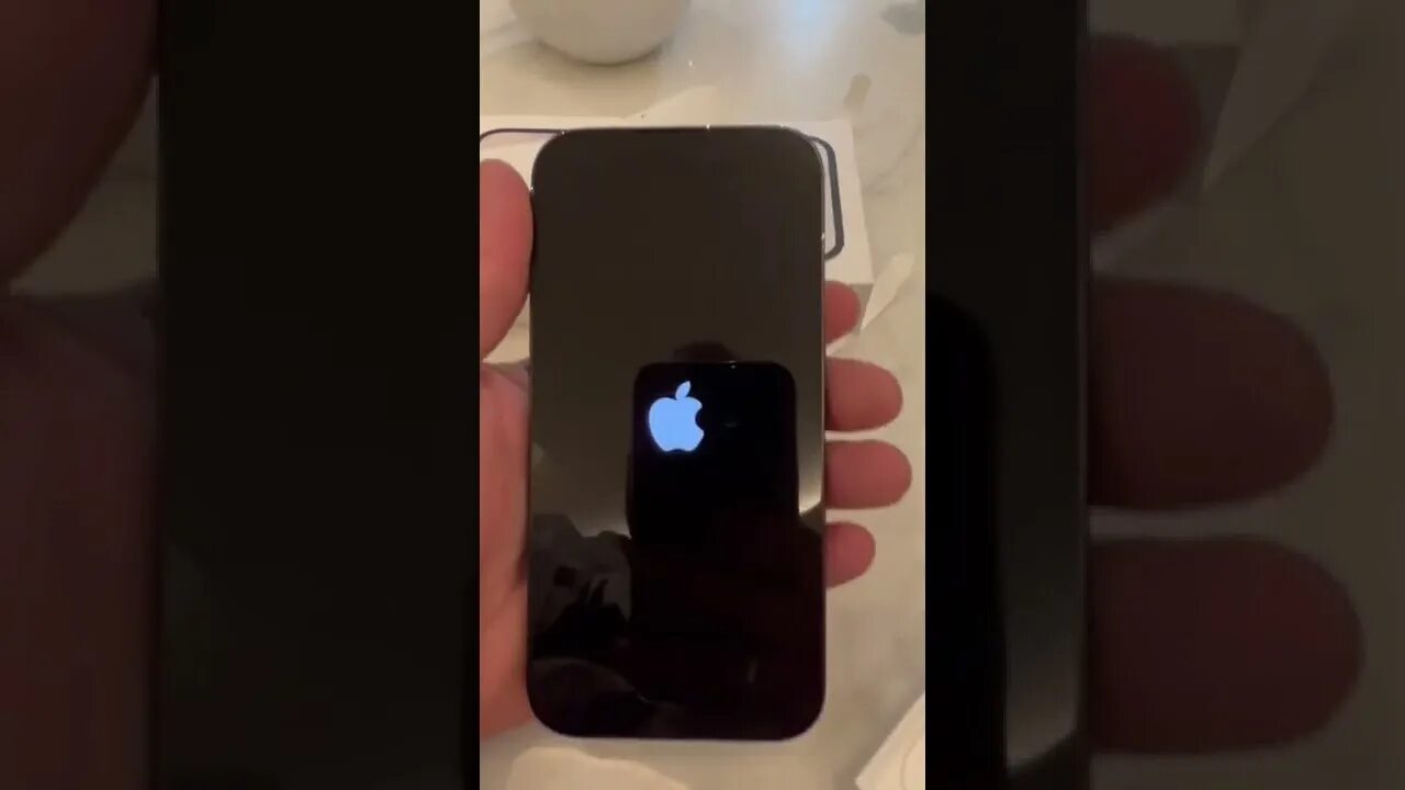 Сколько стоит в дубае айфон 15 про. Iphone 14 Pro Max Dubai. Айфон в Дубае. Iphone 14 Pro Apple Dubai. Дубайский айфон 7 плюс.