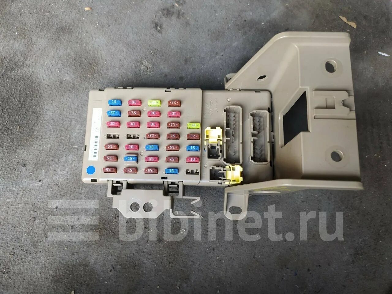 Купить Блок предохранителей Subaru Outback 2012 82201AJ000 BR9 EJ253 в Москве по