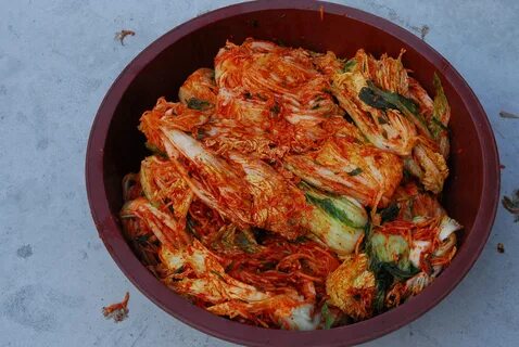 Жареная кимчи с курицей