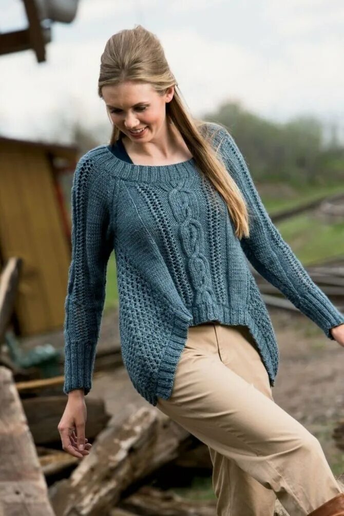 оригинальная кофточка спицами. оригинальный свитер спицами. элегантные кофты спицами для женщин. оригинальные кофточки спицами для женщин. необычные вязаные кофточки.