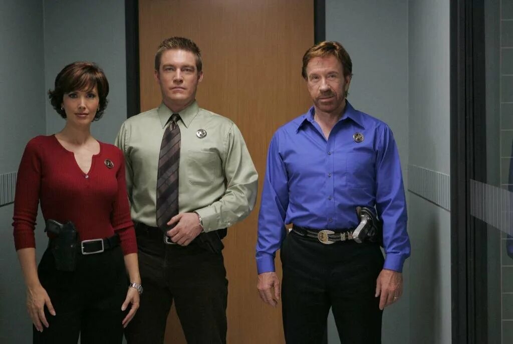 уокер техасский рейнджер испытание огнем. крутой уокер: испытание огнем фильм 2005. крутой уокер: испытание огнем фильм 2005. крутой уокер испытание огнем 2005. чак норрис крутой уокер испытание огнем.