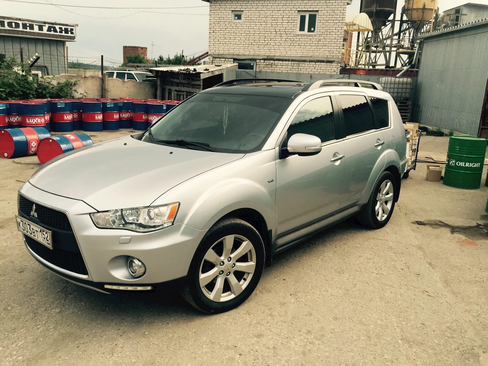 Mitsubishi outlander xl 2012. Mitsubishi Outlander XL 3.0. Аутлендер XL 2012. Митсубиси Аутлендер XL 2012. Аутлендер 3 XL.