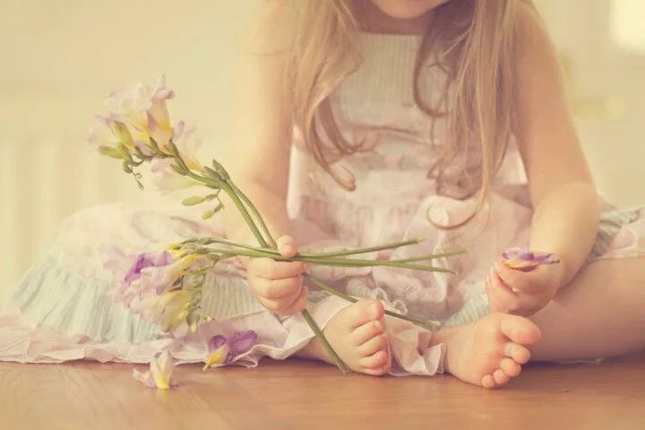 Женственная девушка. Нежная женщина. Недялкова анастасия сергеевна. Девушка нежность. Нежная девушка.