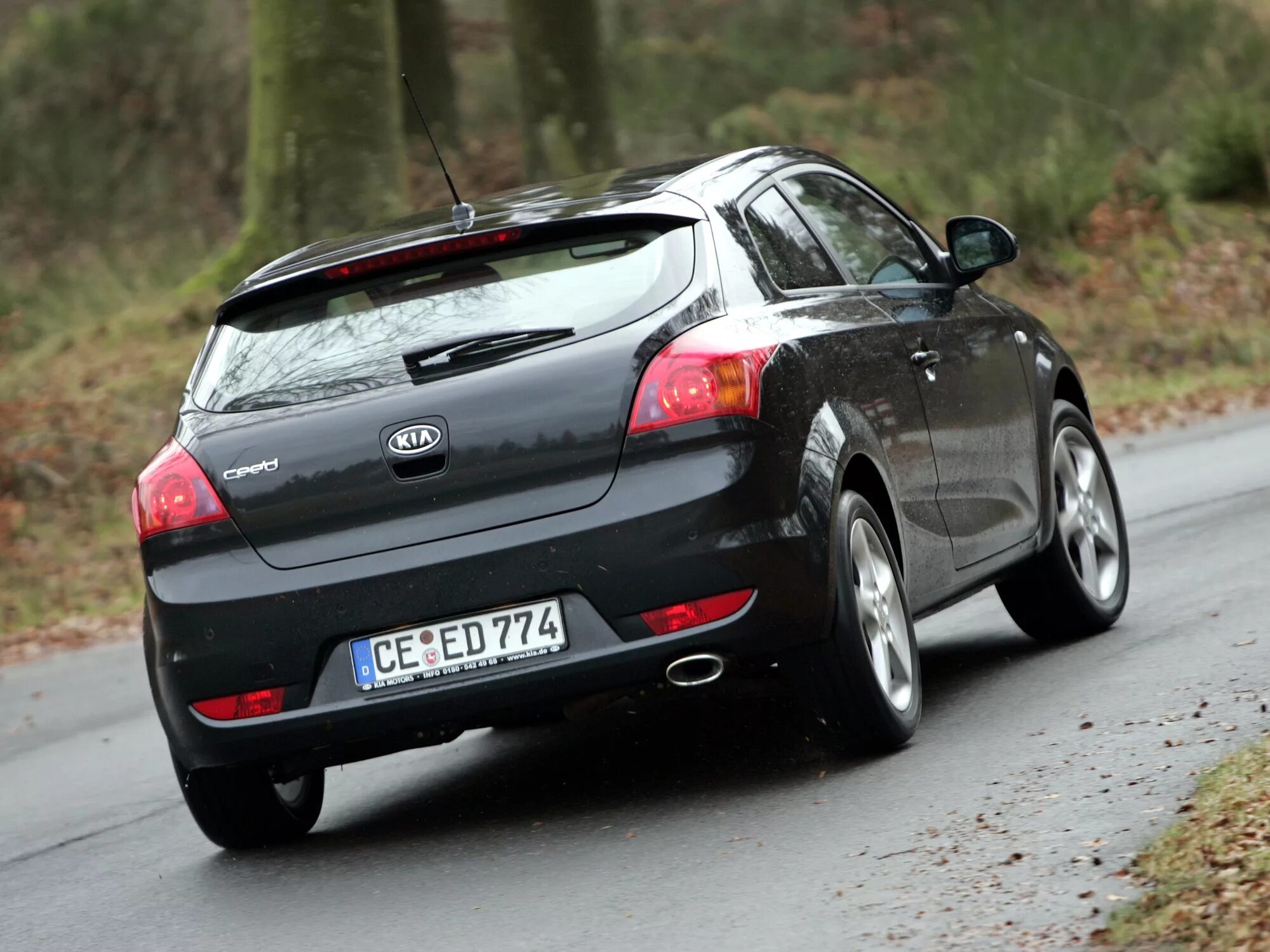 Kia ceed первое поколение. Kia Ceed 1 купе. Kia Pro Ceed 2009. Kia Ceed 1.6. Kia Ceed ed 2011.