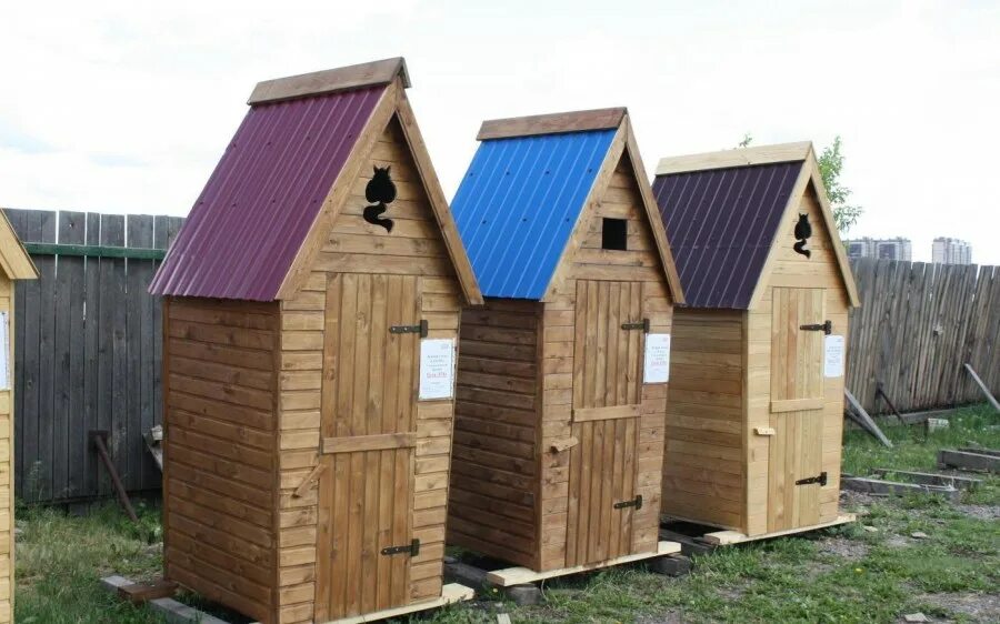 Уличный туалет для дачи деревянный цена. Туалет для дачи. Туалет дачный деревянный. Туалет деревянный для дачи. Уличный туалет для дачи.