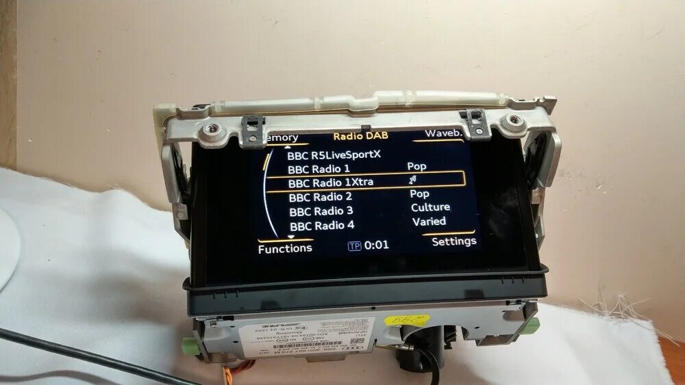 V display