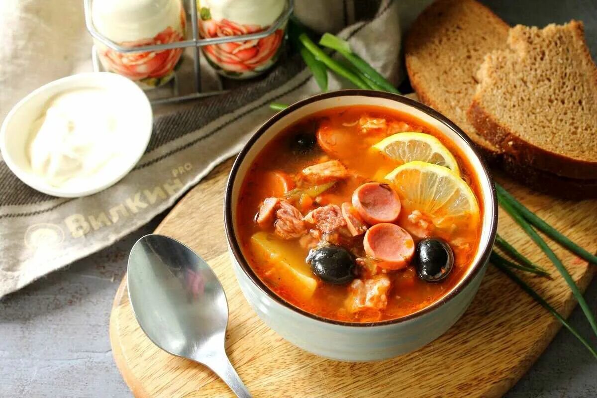Солянка сборная с картошкой