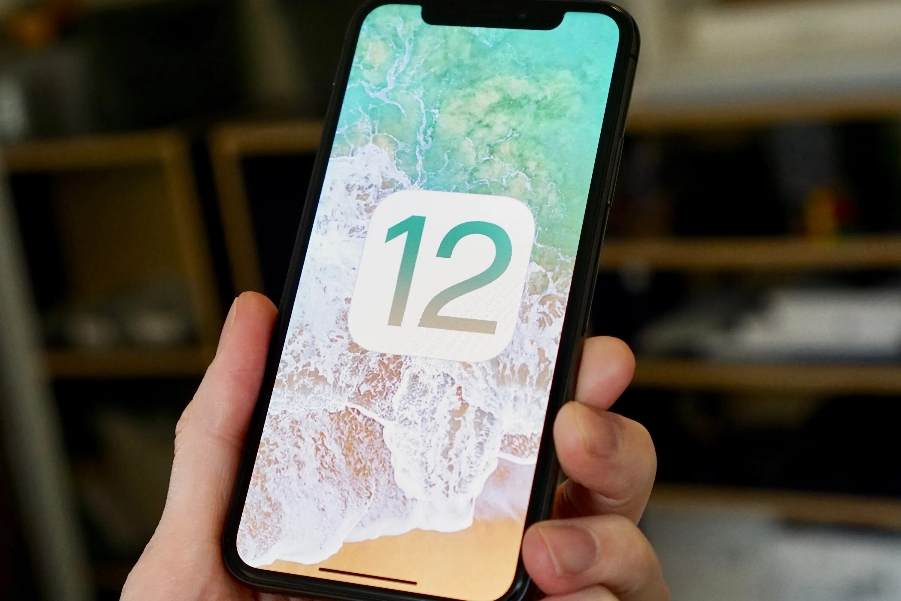 Версии ios 12. Айос 12. Айфон 12 айос. 12.2 IOS. IOS 12.5.6.