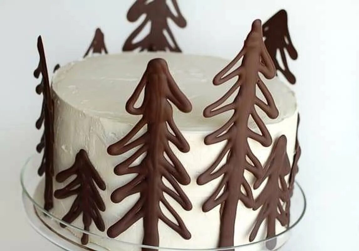 Как сделать шоколад для украшения торта. Украшения из шоколада. Торт с шоколадным декором. Украшение шоколадного торта. Декор из шоколада для торта.