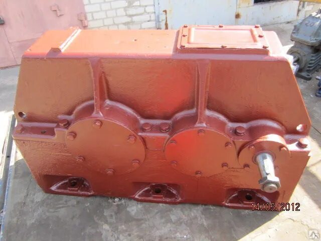 Редуктор рцд 400. Редуктор рм-250-50-21ц-у2. Редуктор цилиндрический ц2у 315. Редуктор ц2у-400. Редуктора крановые ц400.