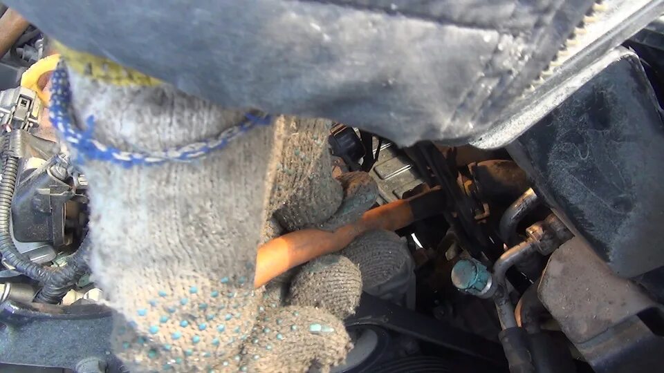 Киа рио 2002 термостат. Термостат киа рио 4. Термостат киа рио 2 1. Термостат киа рио 3 1. Где находится термостат на киа рио 2.