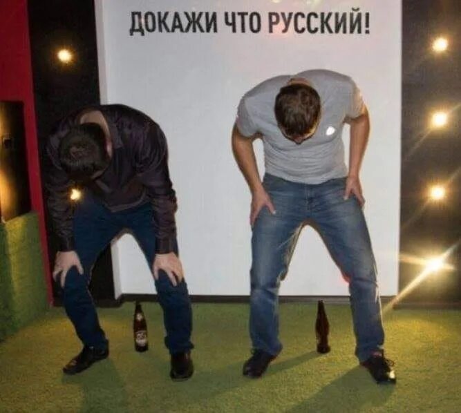 Шутки про мишу. Бандеровец брат 2. Ты не русский что ли. Жмурки баклажан я русский. Актуальные цитаты.